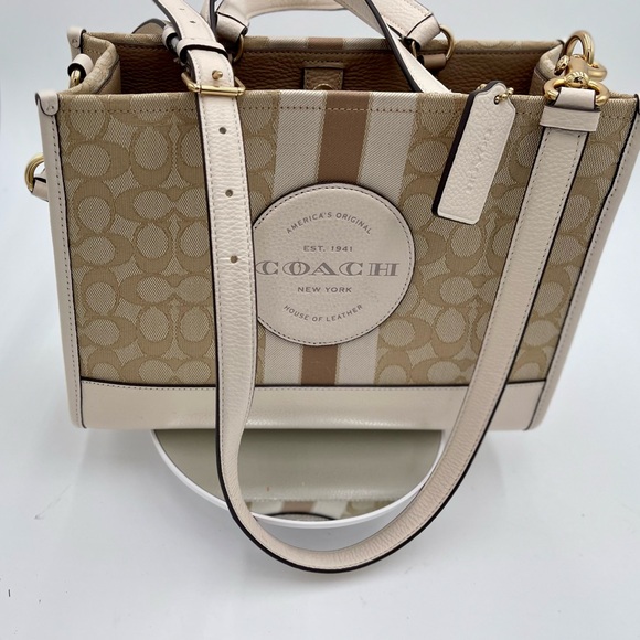Coach Tan and Cream Tote Bag with Gold Hardware - Picture 2 of 9